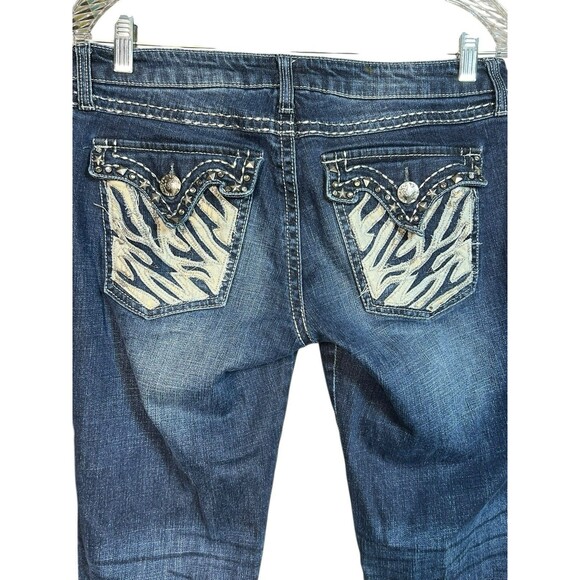 Wrangler Rock 47 Jeans Womens 9 Boot Cut Ultra Low Rise Denim Embroidered 30x34 - Picture 1 of 14